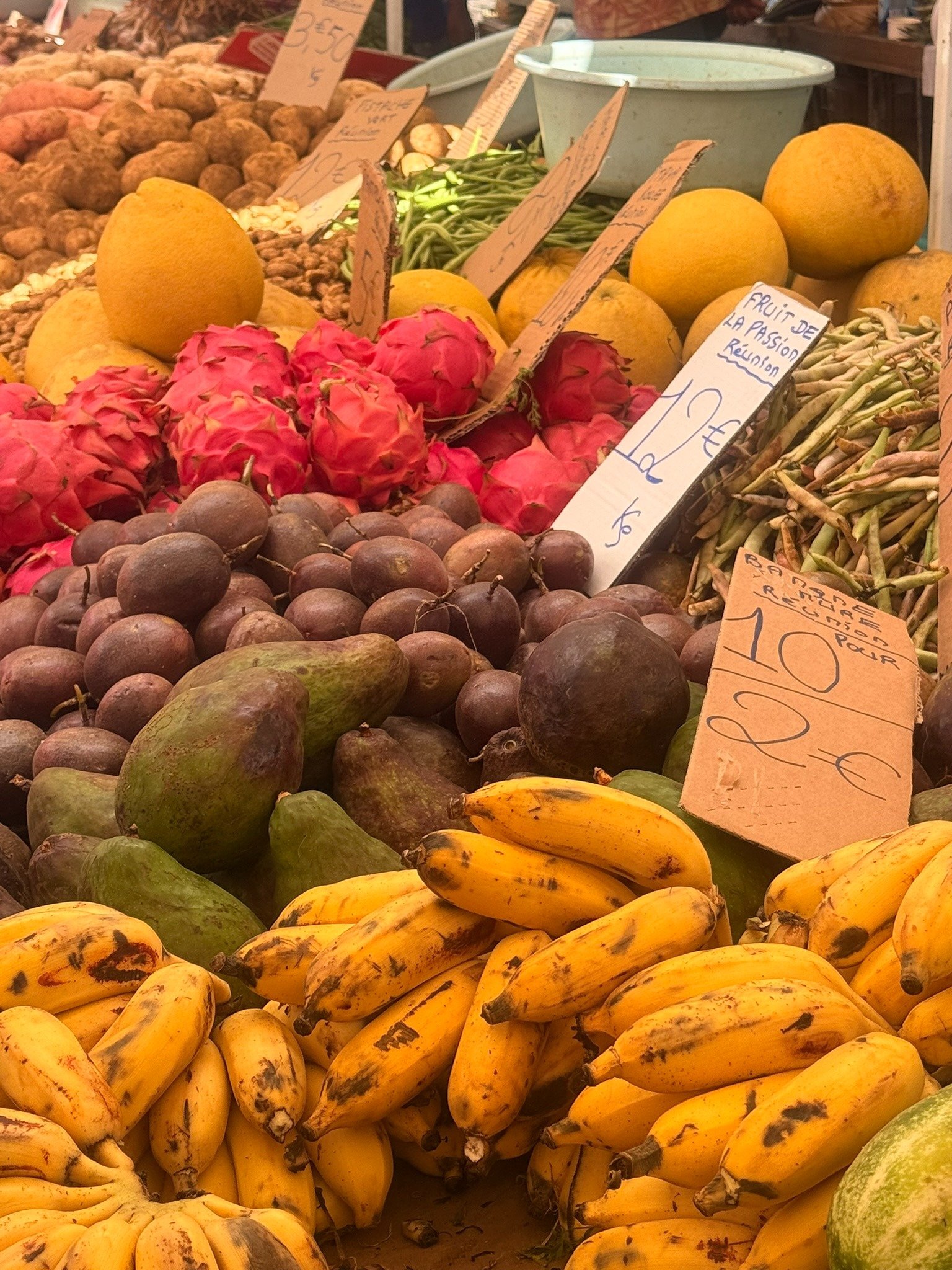 le marche de fruit et legumes de Saint Paul